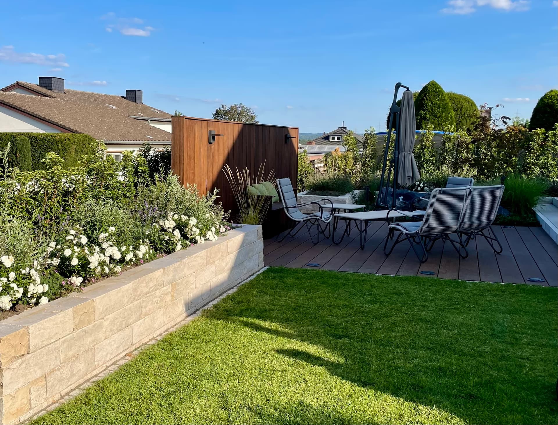 Gartenneugestaltung mit Frankenschotter in Andernach – Stefan Keiser Gartengestaltung