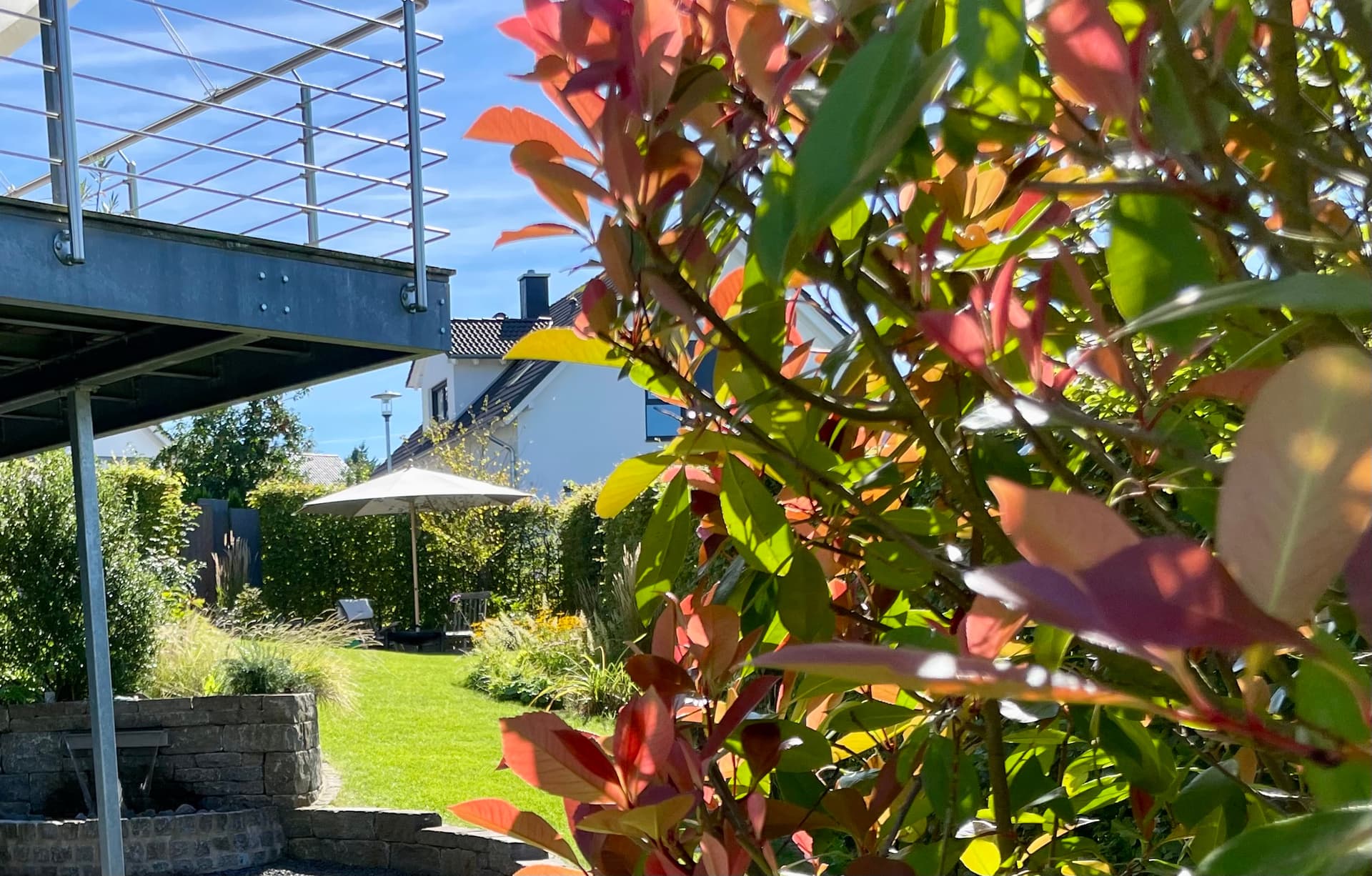Terrasse aus Basaltschotter in Bad Honnef-Aegidienberg – Stefan Keiser Gartengestaltung